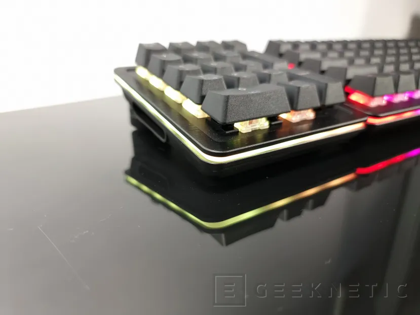 Geeknetic Mountain.gg Everest 60 Review 30